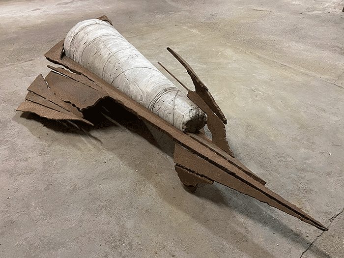 鉄とセメント彫刻