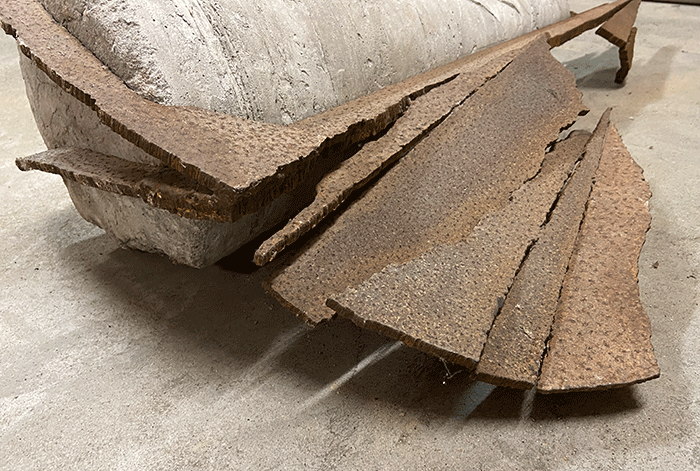 鉄とセメント彫刻