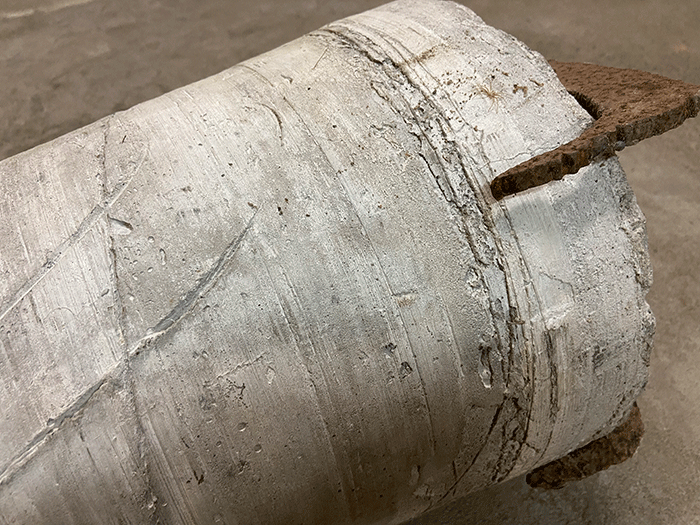 鉄とセメント彫刻